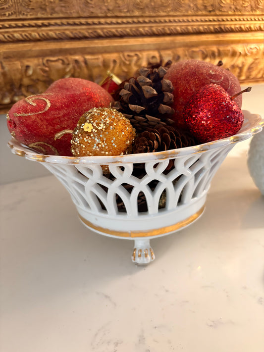 Napoleon III Paris Porcelain White Basketweave Round Footed Compote