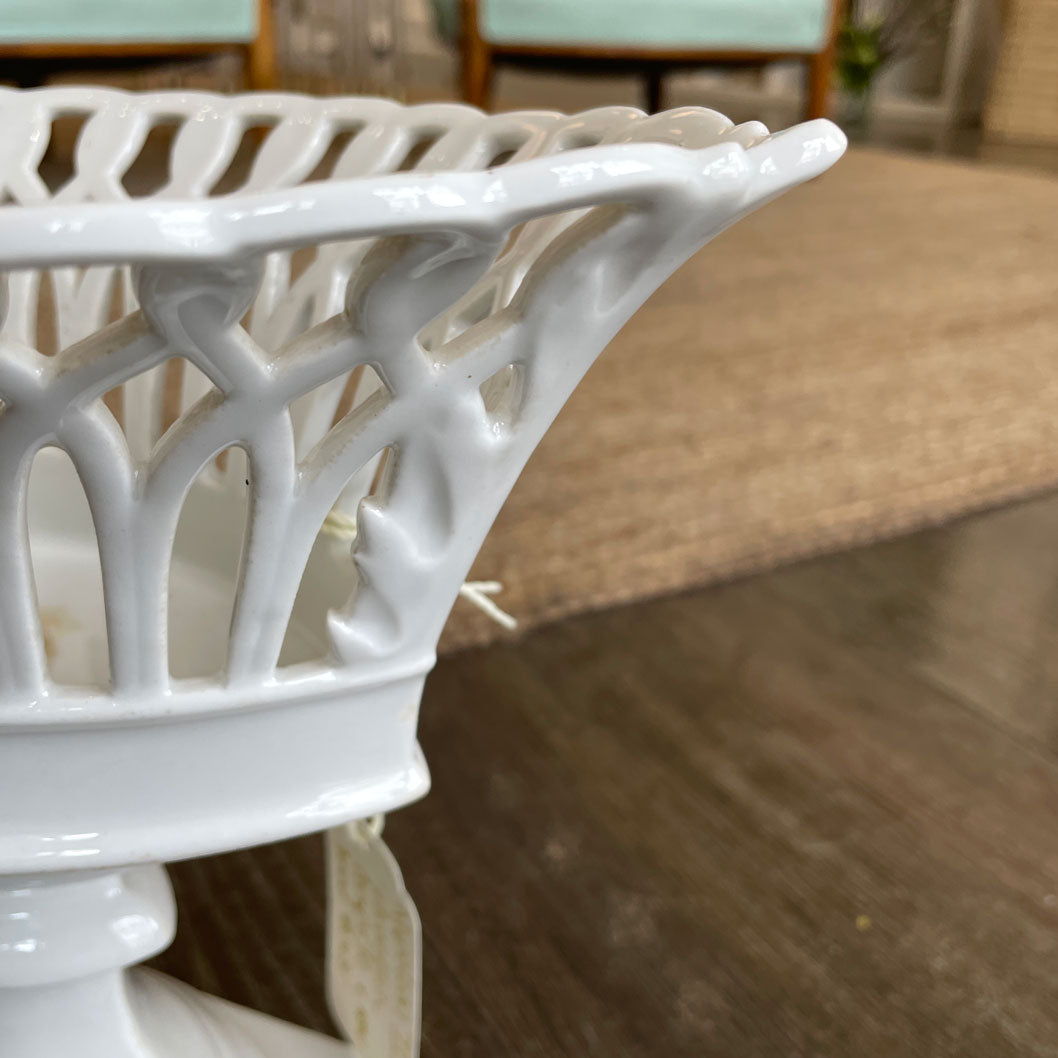 Napoleon III Paris Porcelain White Basketweave Oval Compote