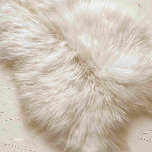 Icelandic Sheepskin Throw | Luxurious Wool Blanket | Trouver